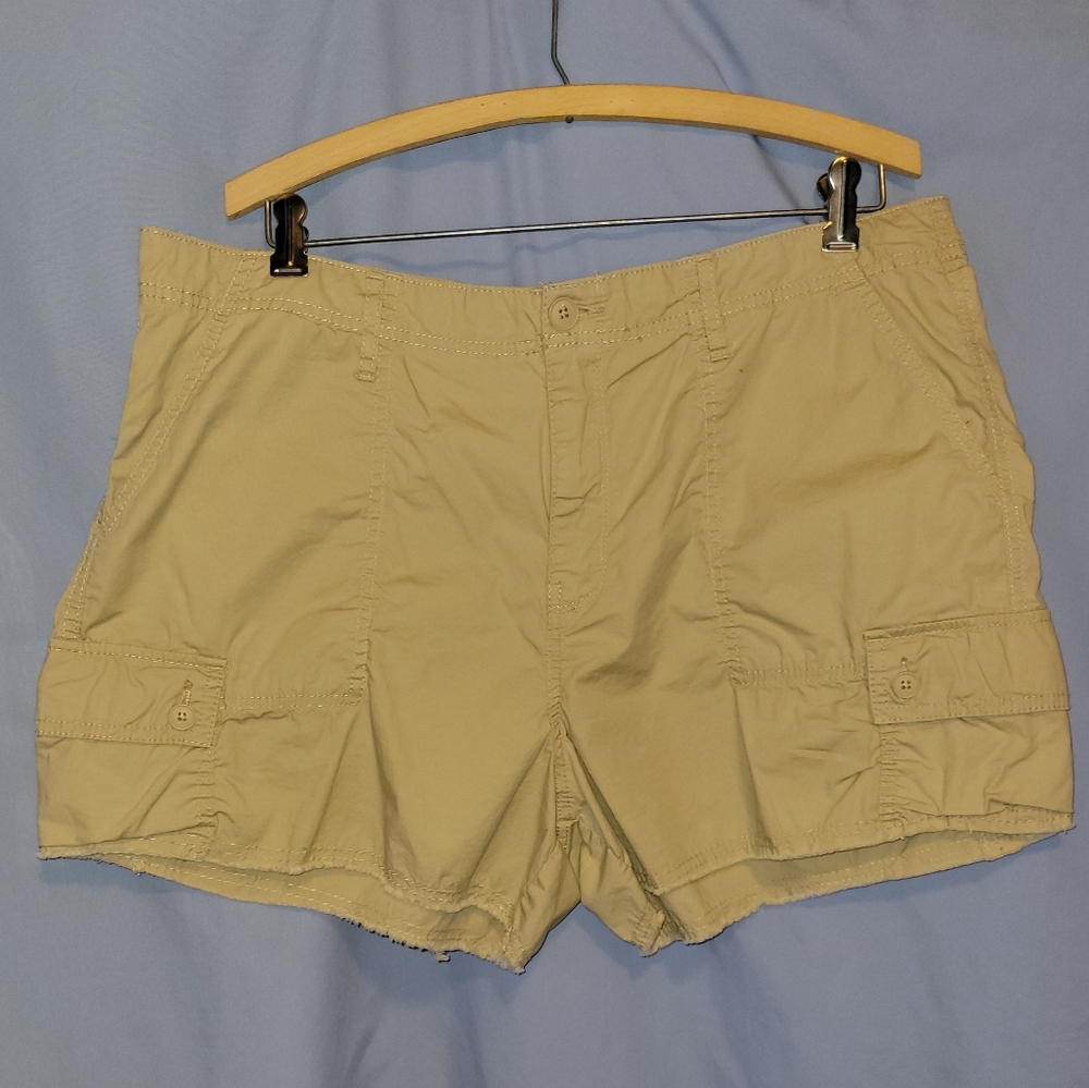 a.n.a. A New Approach Midrise Shortie Shorts Tan Size 16 Color Gold Dush